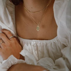 gold necklace
